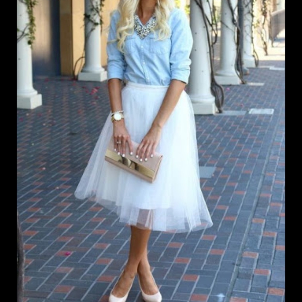 Ivory Tulle midi skirt size small